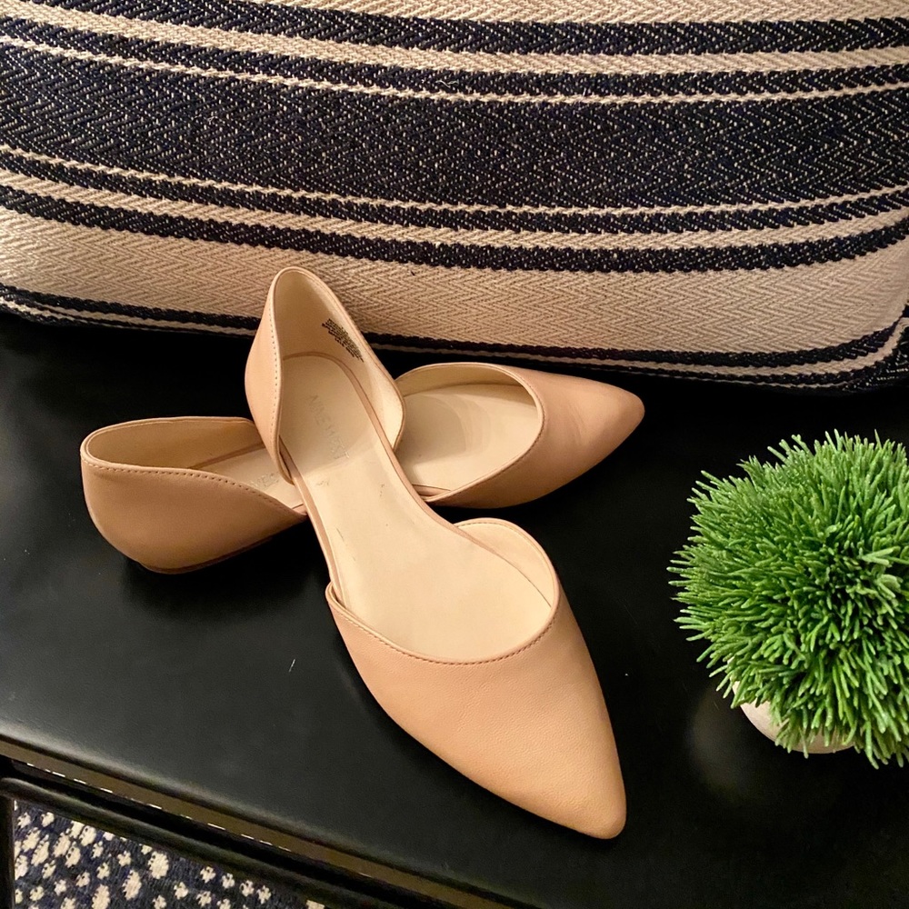 *SOLD* Nine West Starship Flat 7 Tan/Beige - Picture 1 of 4